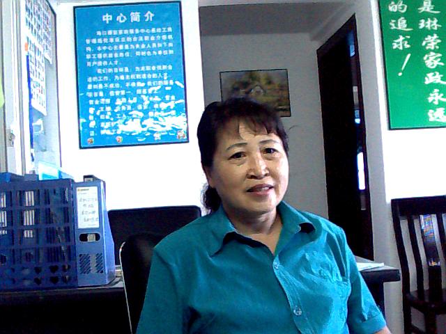 张雅彬